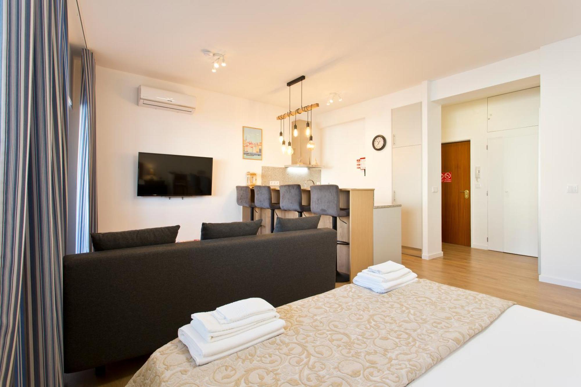 Casa Roberto - Studio Apartment, Lift, Ac, Car Parking - Extra Porto Bagian luar foto